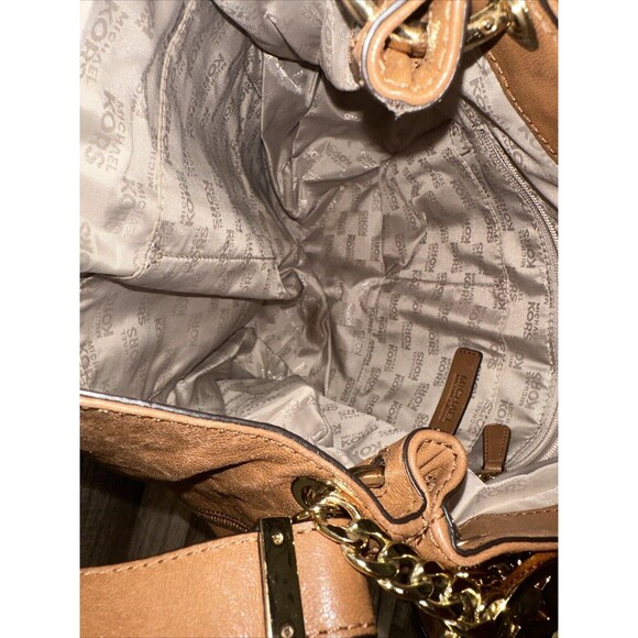 Michael Kors Newman Brown Leather Shoulder Bag - Picture 11 of 12